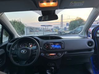 Toyota Yaris 2017-thumb-9