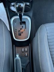 Toyota Yaris 2017-thumb-13
