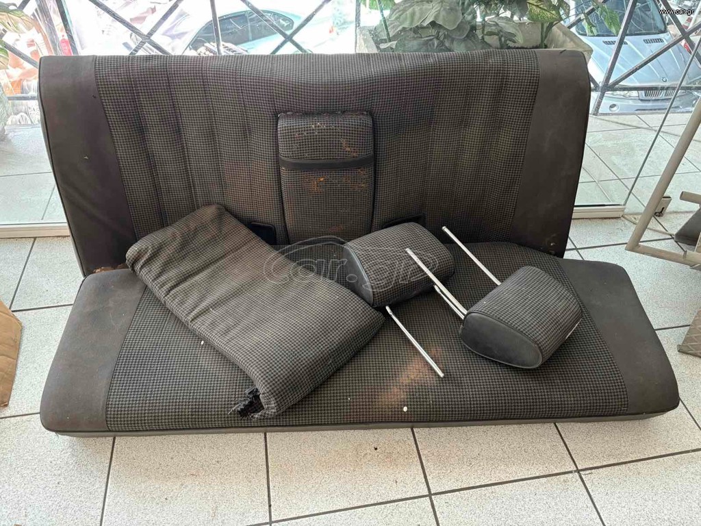 ΚΑΘΙΣΜΑΤΑ ΟΠΙΣΘΙΑ Ε30 COUPE PEPITA