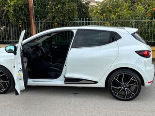 Renault Clio 2017 *EDITION ONE* 1.5 dci90 eco2 Edition One Bose 90hp automatic-thumb-55