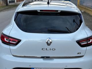 Renault Clio 2017 *EDITION ONE* 1.5 dci90 eco2 Edition One Bose 90hp automatic-thumb-67