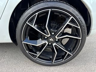 Renault Clio 2017 *EDITION ONE* 1.5 dci90 eco2 Edition One Bose 90hp automatic-thumb-43