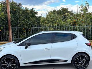 Renault Clio 2017 *EDITION ONE* 1.5 dci90 eco2 Edition One Bose 90hp automatic-thumb-49