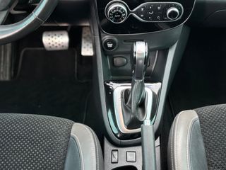 Renault Clio 2017 *EDITION ONE* 1.5 dci90 eco2 Edition One Bose 90hp automatic-thumb-11