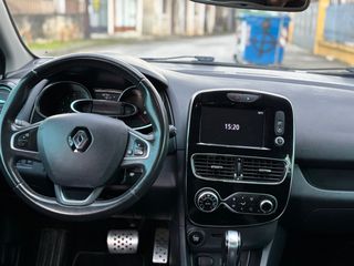 Renault Clio 2017 *EDITION ONE* 1.5 dci90 eco2 Edition One Bose 90hp automatic-thumb-12