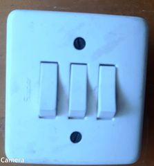 Διακόπτης   Τριπλός  ( αλερετούρ ) TEMPO