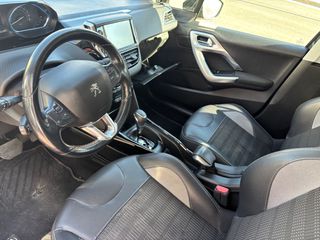Peugeot 2008 2019-thumb-11
