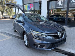 Renault Megane 2017-thumb-2