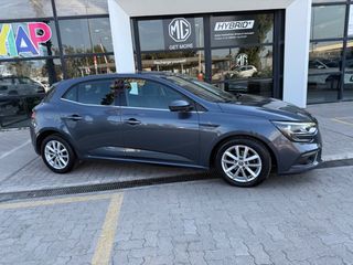 Renault Megane 2017-thumb-3
