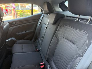 Renault Megane 2017-thumb-7