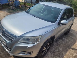 Volkswagen Tiguan 2008-thumb-1