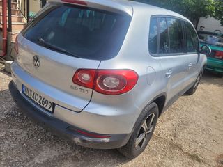 Volkswagen Tiguan 2008-thumb-2