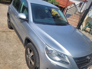Volkswagen Tiguan 2008-thumb-10