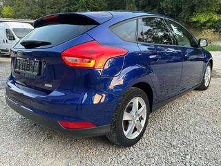 Ford Focus 2018-thumb-10