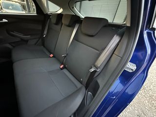 Ford Focus 2018-thumb-16