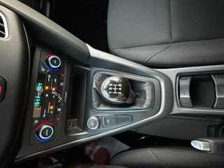 Ford Focus 2018-thumb-21