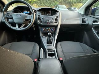 Ford Focus 2018-thumb-22