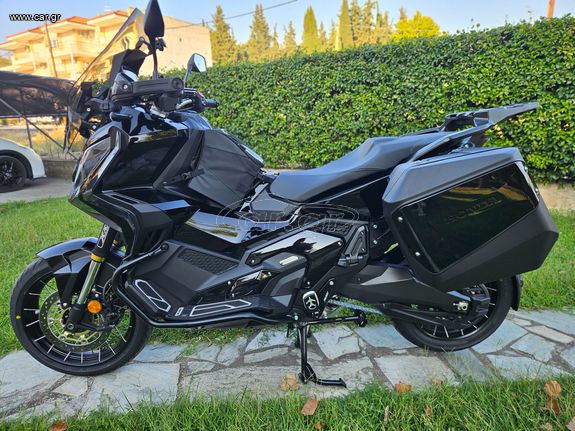 Honda X-ADV 2021 GLOSS BLACK