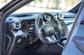 Mercedes-Benz GLC 300 2023 e 4MATIC/AMG LINE PREMIUM PLUS/PANORAMA/MASSAGE/VENT SEATS-thumb-14
