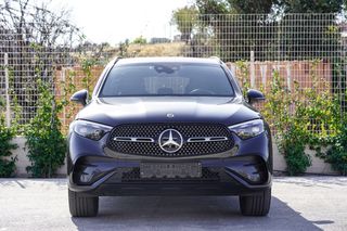 Mercedes-Benz GLC 300 2023 e 4MATIC/AMG LINE PREMIUM PLUS/PANORAMA/MASSAGE/VENT SEATS-thumb-2