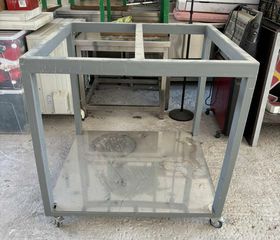 Βάση ανοξείδωτη τροχήλατη 96x86x96