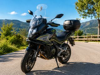 CFmoto 700 MT 2023