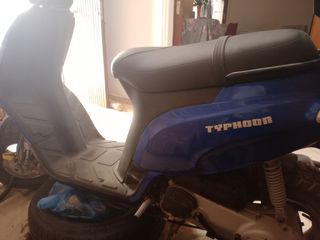 Piaggio Typhoon 2006-thumb-13
