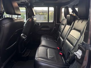 Jeep Wrangler 2020 SAHARA UNLIMITED-thumb-15