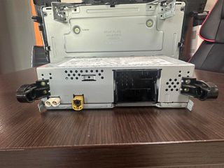 Ράδιο/ ραδιόφωνο  VW GOLF VII  5G6035869C μαζι με το πλαίσιο του-thumb-2
