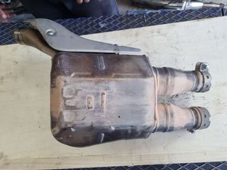 ΚΑΤΑΛΥΤΗΣ YAMAHA MT 10-thumb-1