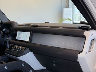 Land Rover Defender 2021 P400e Plug-In - VENERIS MOTORS-thumb-45