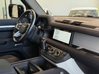 Land Rover Defender 2021 P400e Plug-In - VENERIS MOTORS-thumb-46