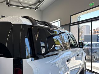 Land Rover Defender 2021 P400e Plug-In - VENERIS MOTORS-thumb-60