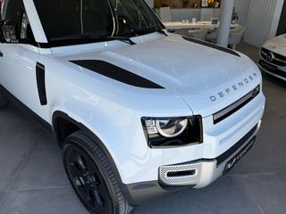 Land Rover Defender 2021 P400e Plug-In - VENERIS MOTORS-thumb-10