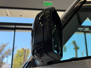 Land Rover Defender 2021 P400e Plug-In - VENERIS MOTORS-thumb-18
