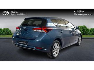 Toyota Auris 2018 Active-thumb-6