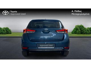 Toyota Auris 2018 Active-thumb-3