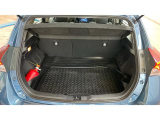Toyota Auris 2018 Active-thumb-13
