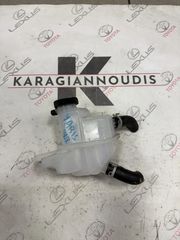 Toyota Yaris XP210 2020-2024 βοηθητικό παγούρι