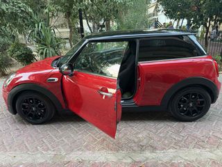 Mini Cooper 2019-thumb-1