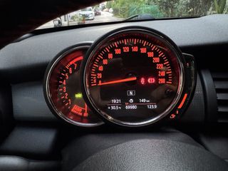 Mini Cooper 2019-thumb-5
