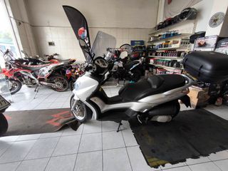 Yamaha X-CITY 250 2011-thumb-5