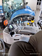 Τρακτέρ New Holland 2010 T6070-thumb-4