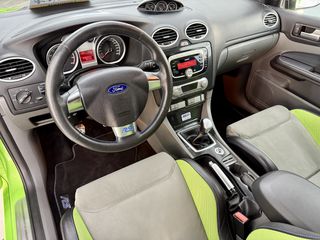 Ford Focus 2009 RS Mk2-thumb-16
