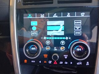 Land Rover Discovery Sport 2018 AWD Panorama TD4-thumb-38