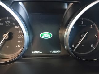 Land Rover Discovery Sport 2018 AWD Panorama TD4-thumb-35