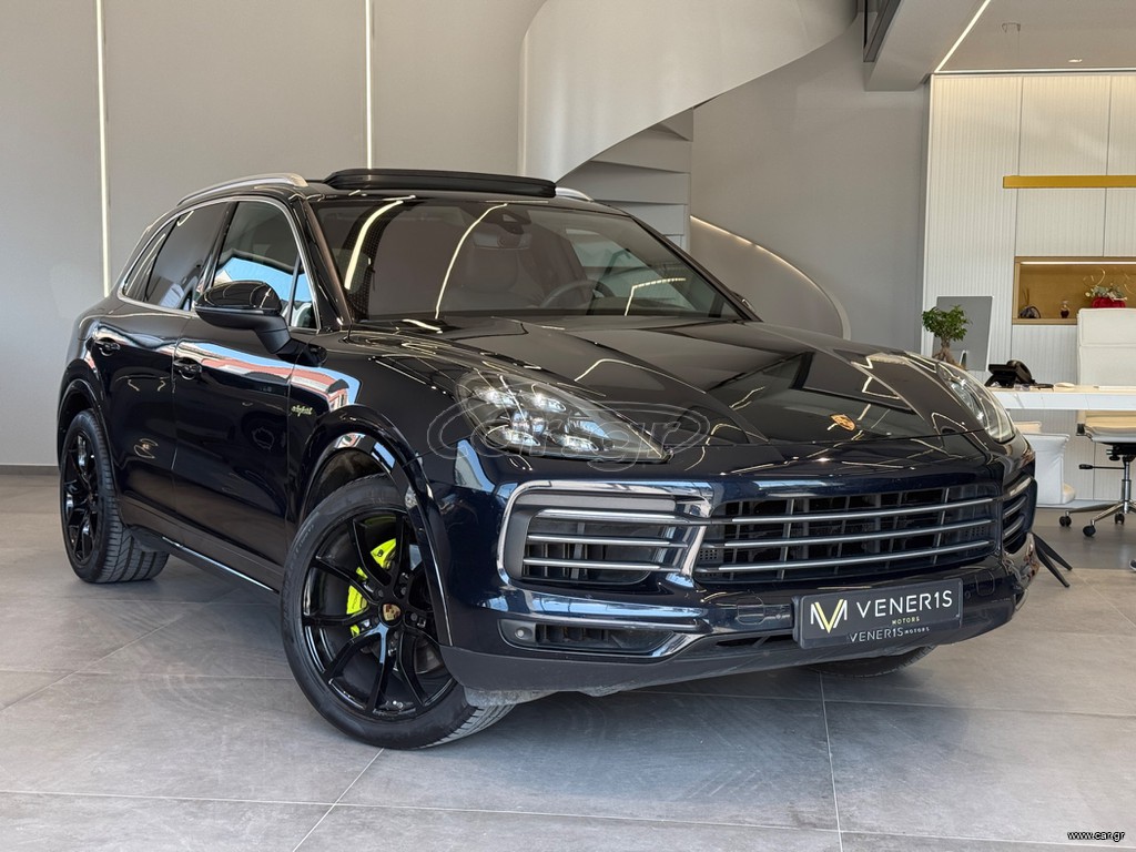 Porsche Cayenne 2019 S E-HYBRID/PANO/SPORT EXHAUST