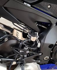Yamaha YZF-R1 2017-thumb-14