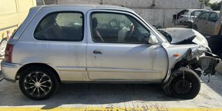 Ουρανός Nissan Micra '01