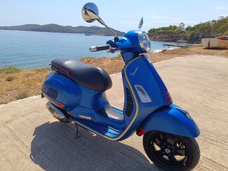 Vespa GTS 300 2019 vespa-thumb-1